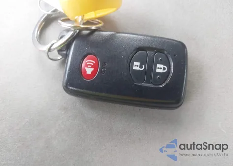 2014 Toyota Prius Three from USA, damaged, VIN JTDKN3DU8E1750174